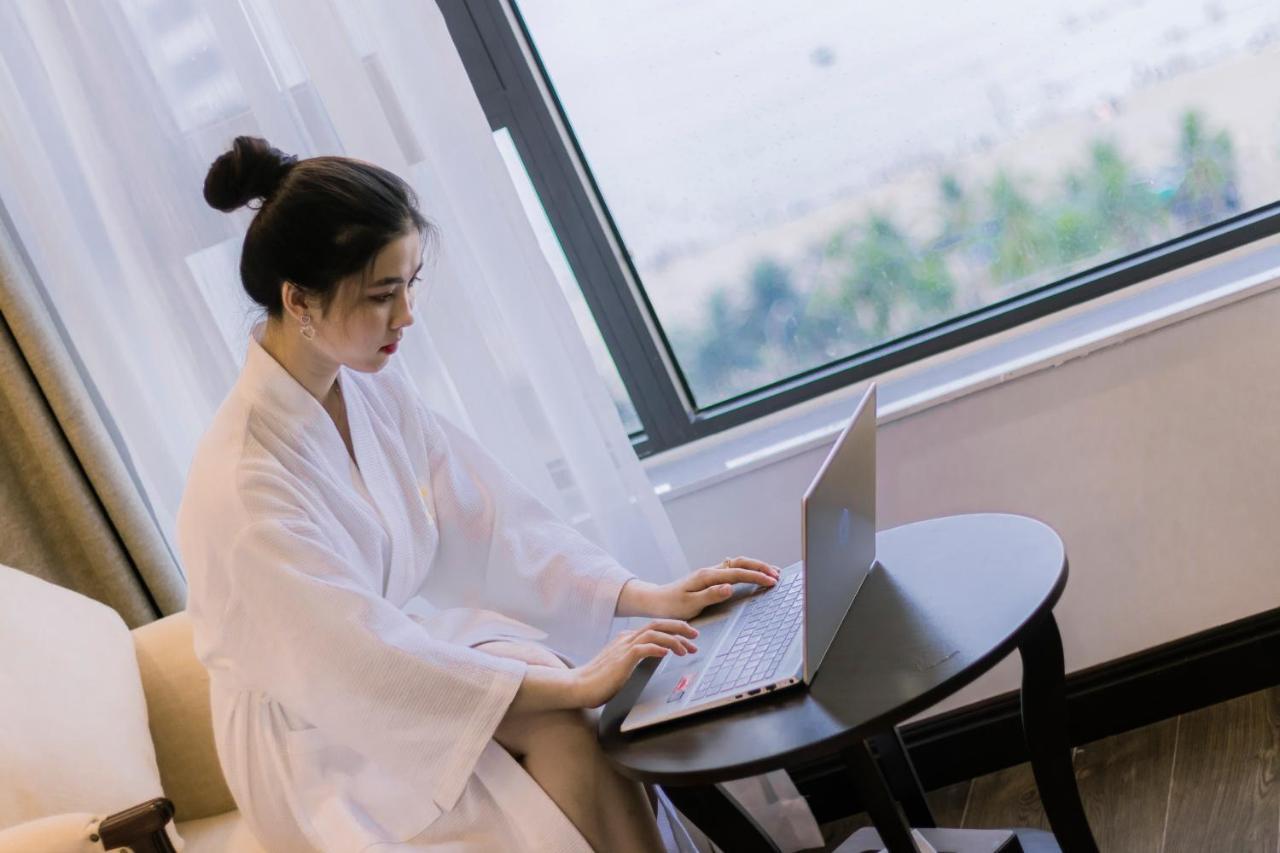 Santa Luxury Hotel Da Nang Dış mekan fotoğraf